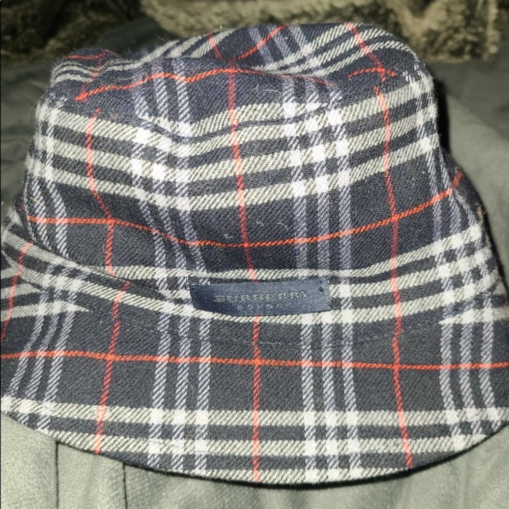 Vintage Burberry hat